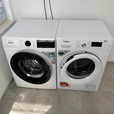 Seeblick Apartment *