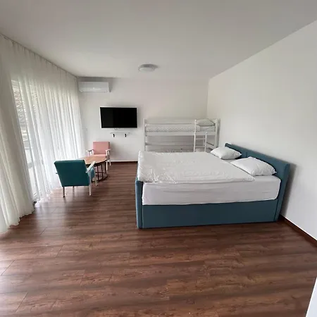 Seeblick Apartment