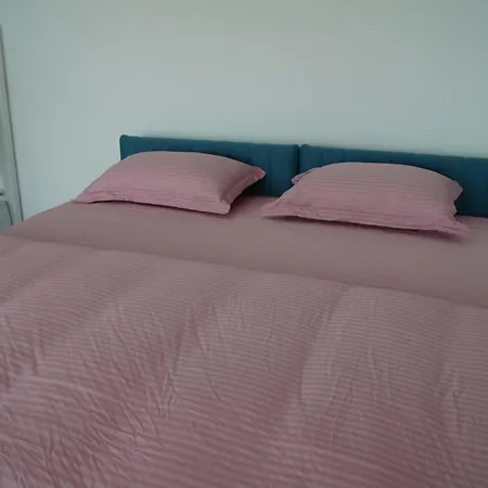 Seeblick Apartment *