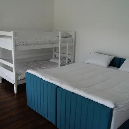 Seeblick Apartment *